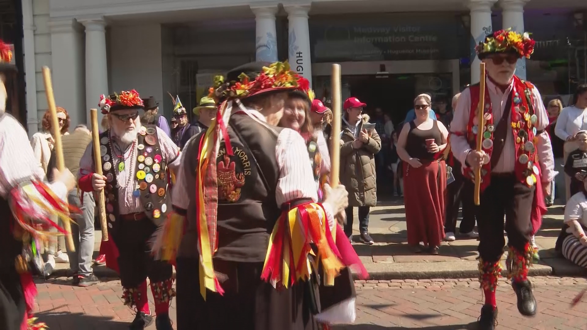 Thousands gather at Rochester's Sweeps Festival for May Day