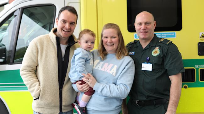 Tim Rowson, Baby Cecilia, Alex Rowson and EEAST paramedic Mike Sage. CREDIT EAST OF ENGLAND AMBULANCE SERVICE
