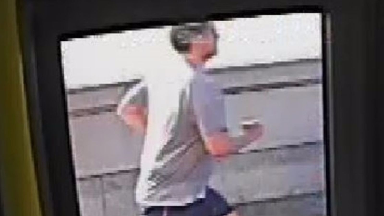 Mann im Zusammenhang mit dem „Putney Pusher“-Vorfall erneut wegen ...