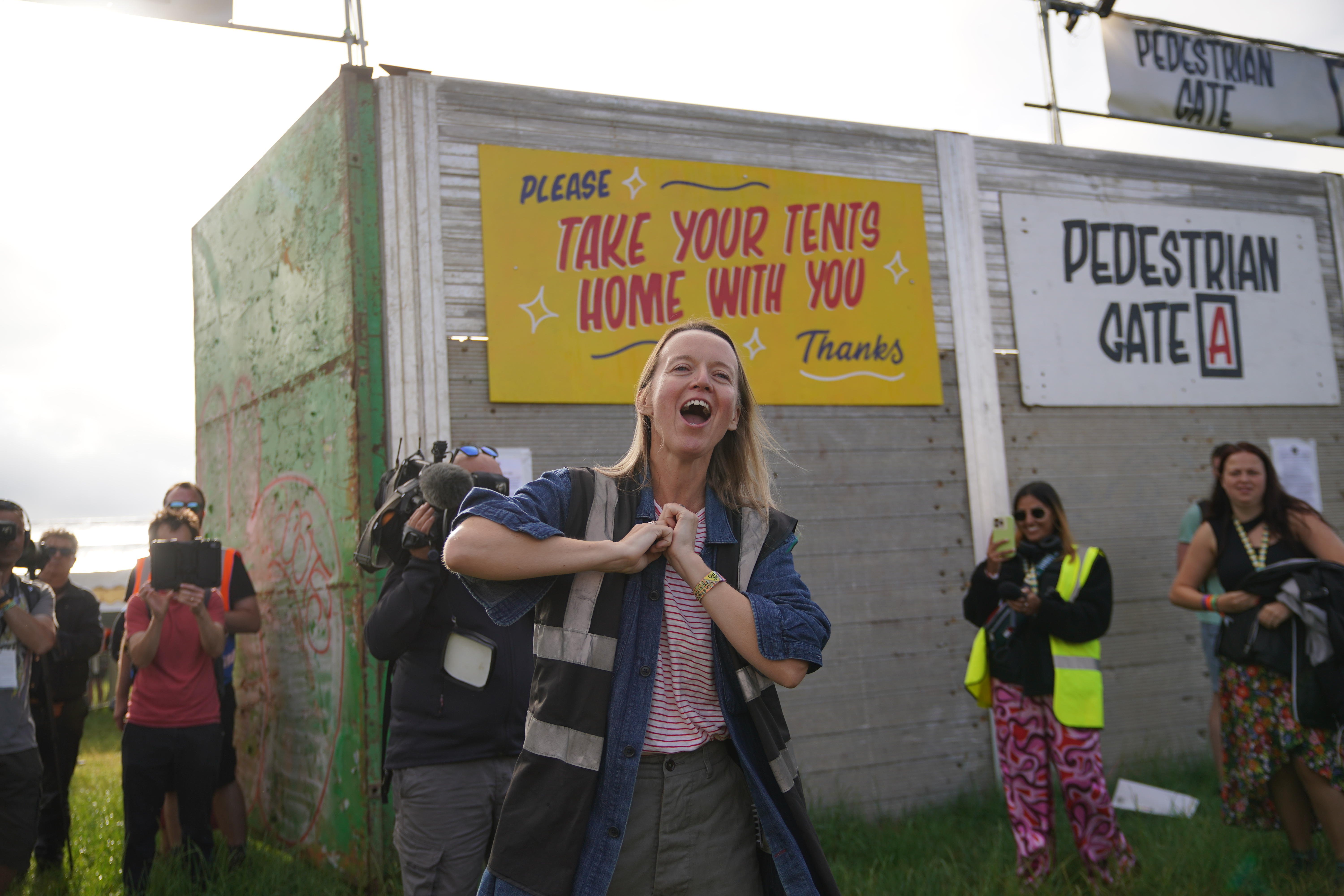 Emily Eavis Opens Gates Solo For The First Time At Glastonbury Festival ...