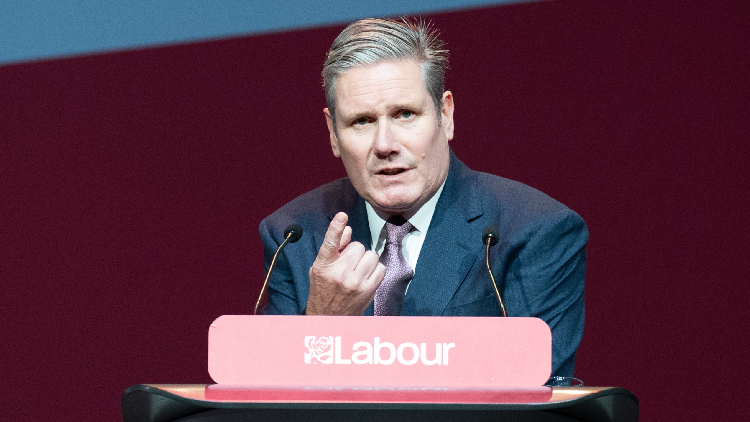 Starmer Holds His Position As 11 Councillors Quit Labour For Refusal To ...