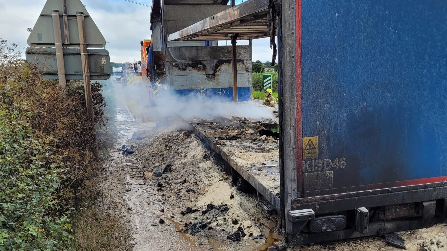 A614 near Mansfield closed after lorry crashes and catches fire