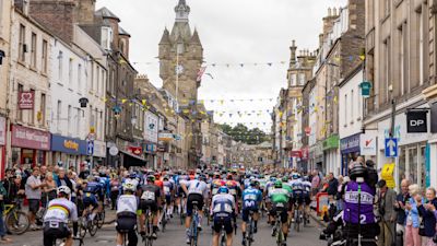 tour of britain hawick to duns