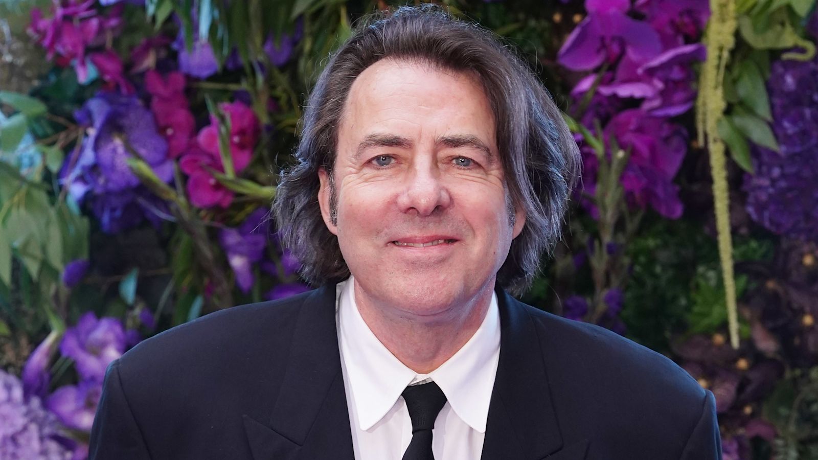 Jonathan Ross to host Oscars companion show on ITV with celebrity guests