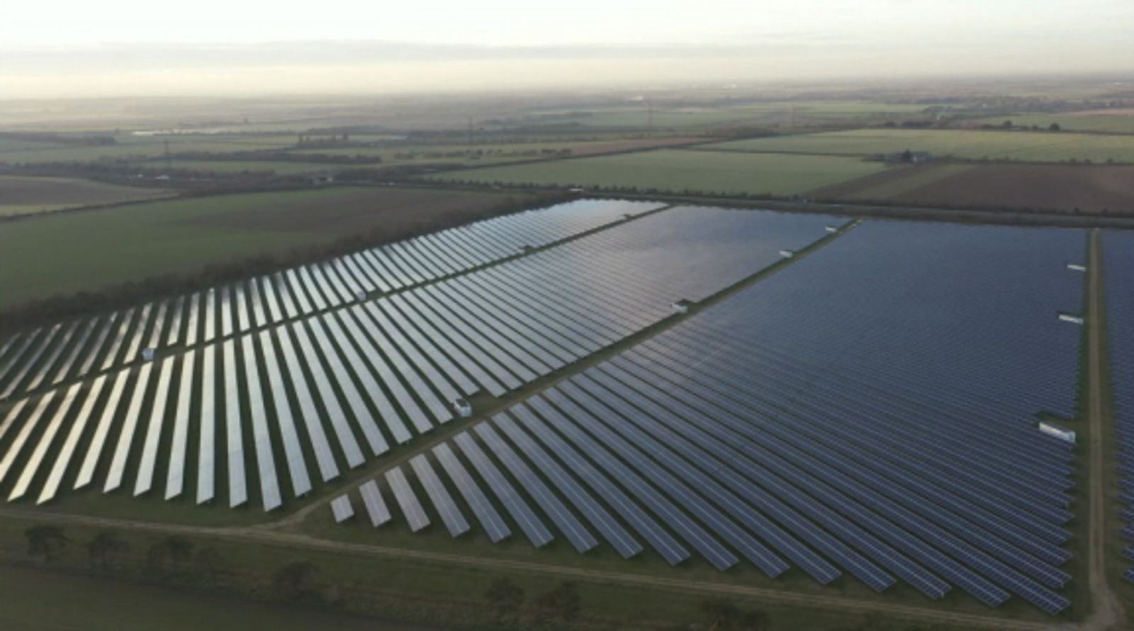 Buggest Solar Farm Britain's biggest solar farm will be built on Suffolk Cambridgeshire ...
