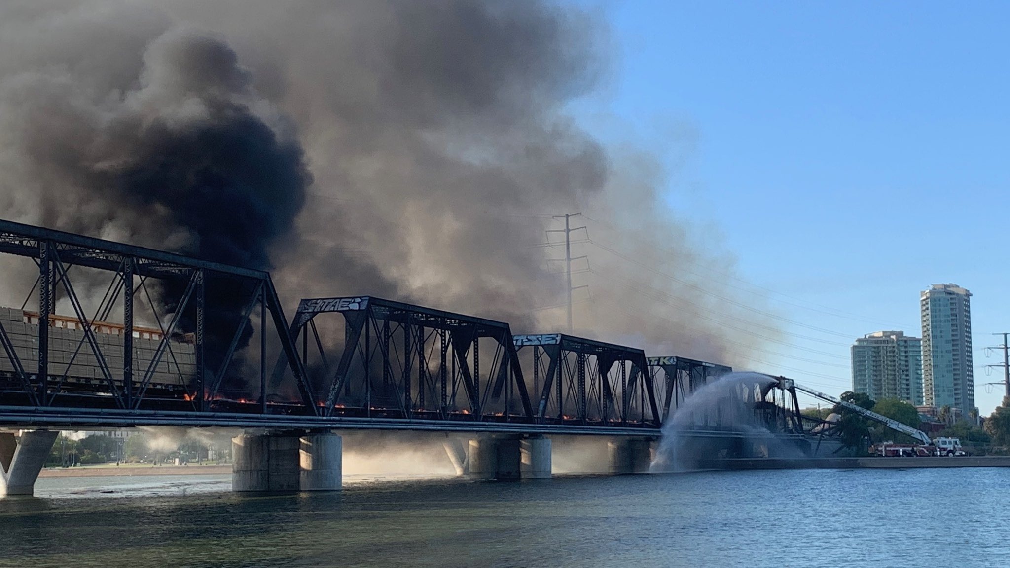 Arizona Freight Train Derails Sparking Huge Fire | ITV News