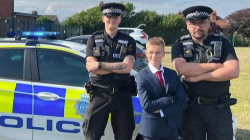 Student gets 'unforgettable' ride to prom with Sussex Police after ...