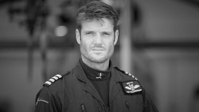 100423 Wiltshire Air Ambulance pilot Rob Collingwood
