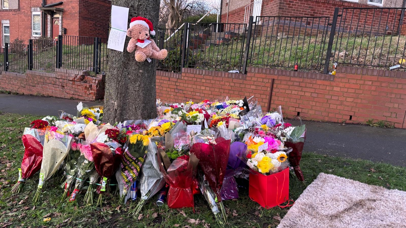 Man, 18, dies following police chase in Sheffield | ITV News Calendar