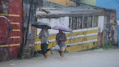 Jamaica braces as Hurricane Melissa strengthens into Category 4 storm