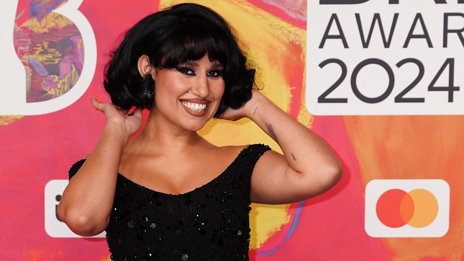 Raye Writing Music Raye reveals delay to second album after her car containing song ...