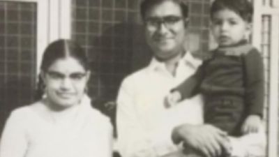 Photo of a young Rajiv Popat and his family