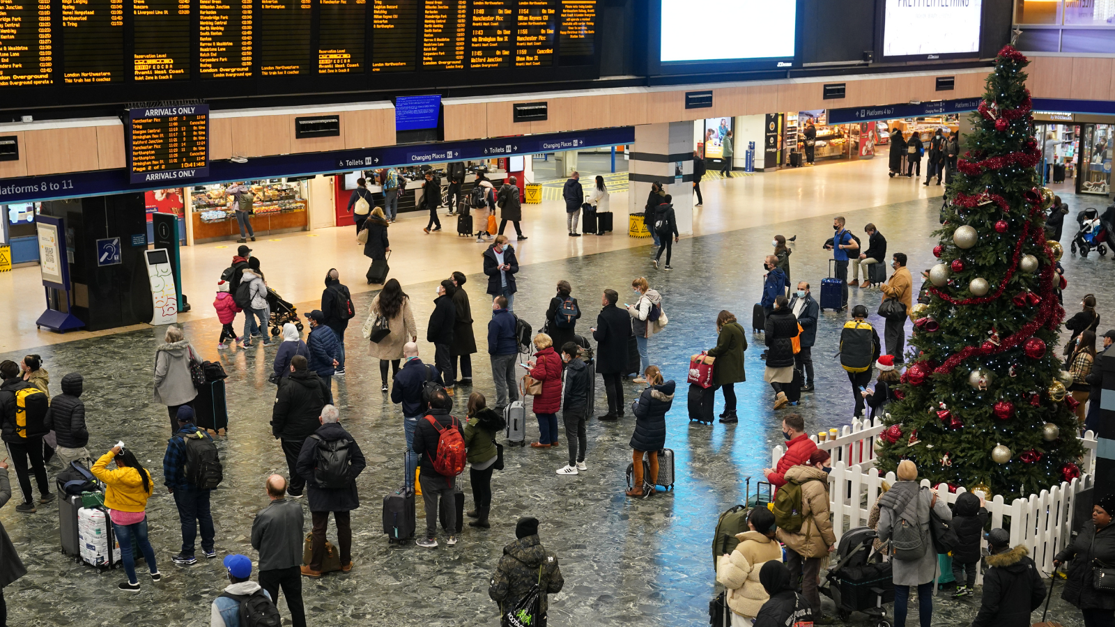 Christmas Travel Chaos: Millions Face Disruption Amid Border Force And ...