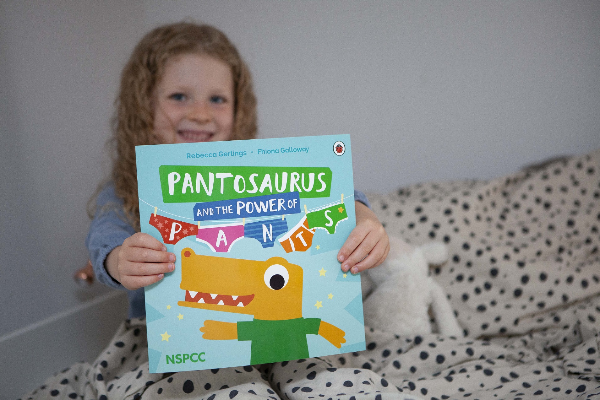 Pantosaurus gets the message across - Plymouth Chronicle