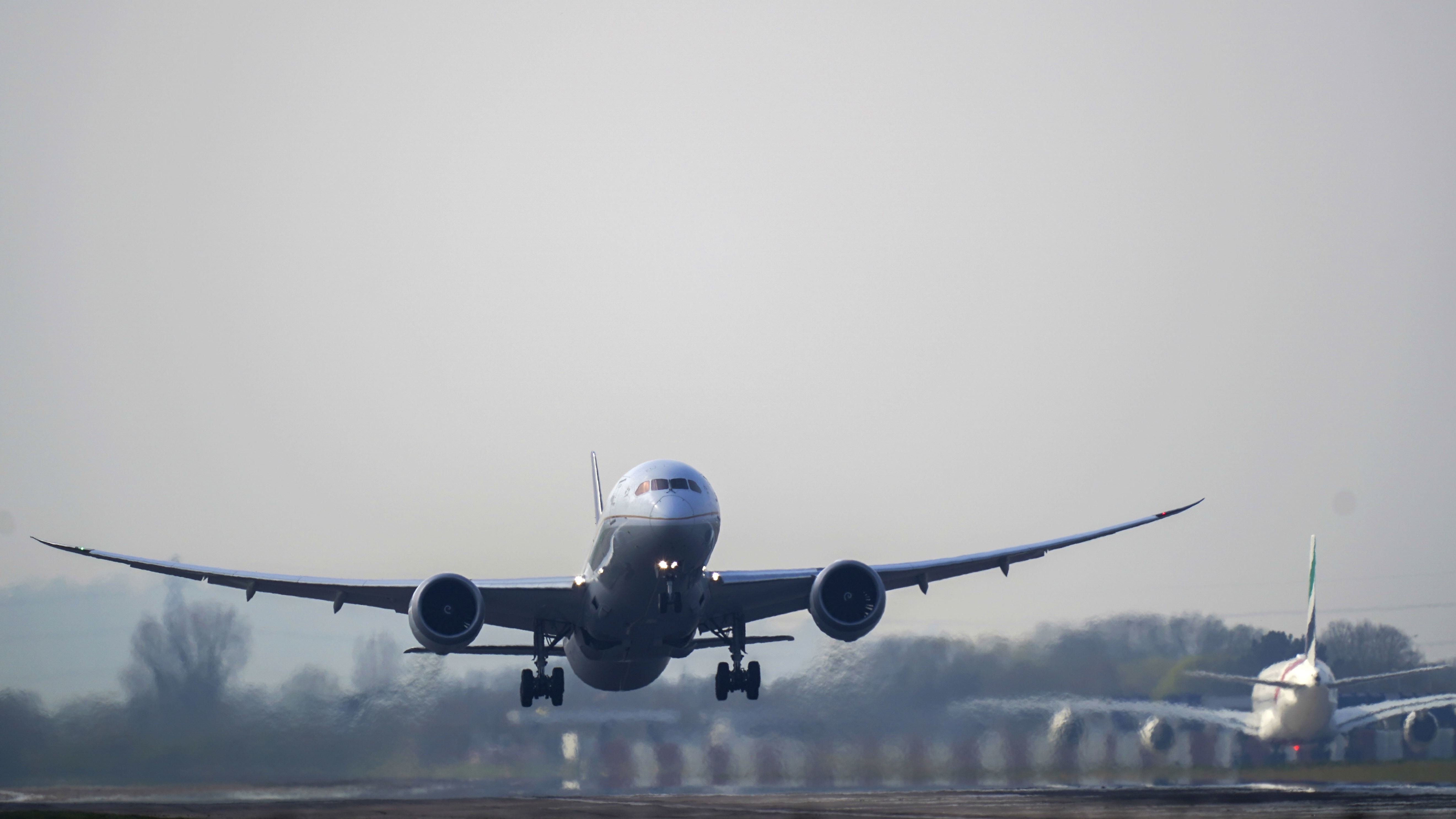 Air Traffic Control Fault Sees Passengers Stuck In Bank Holiday Travel ...