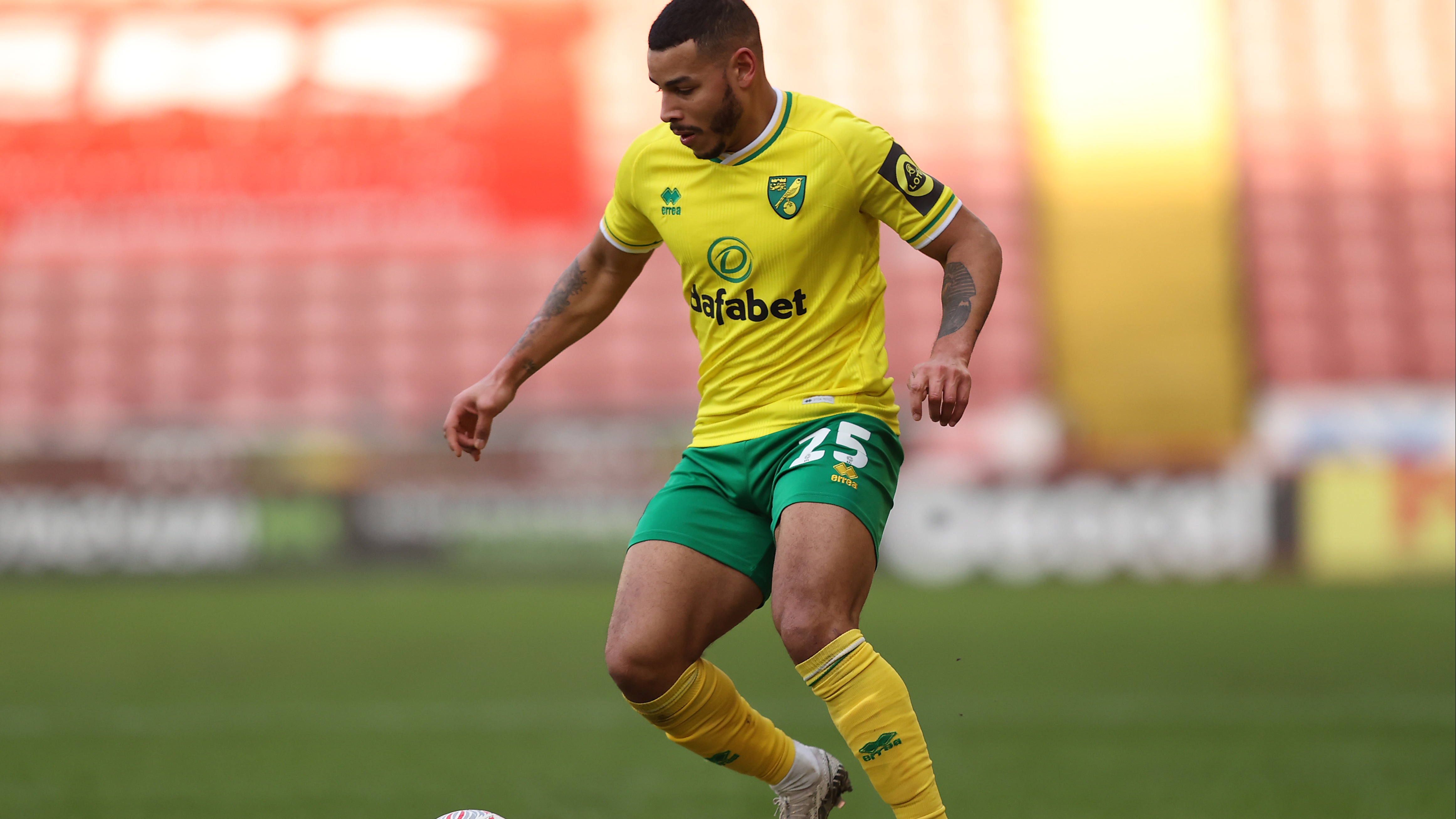 Onel Hernandez: Middlesbrough sign Norwich City's Cuba winger on