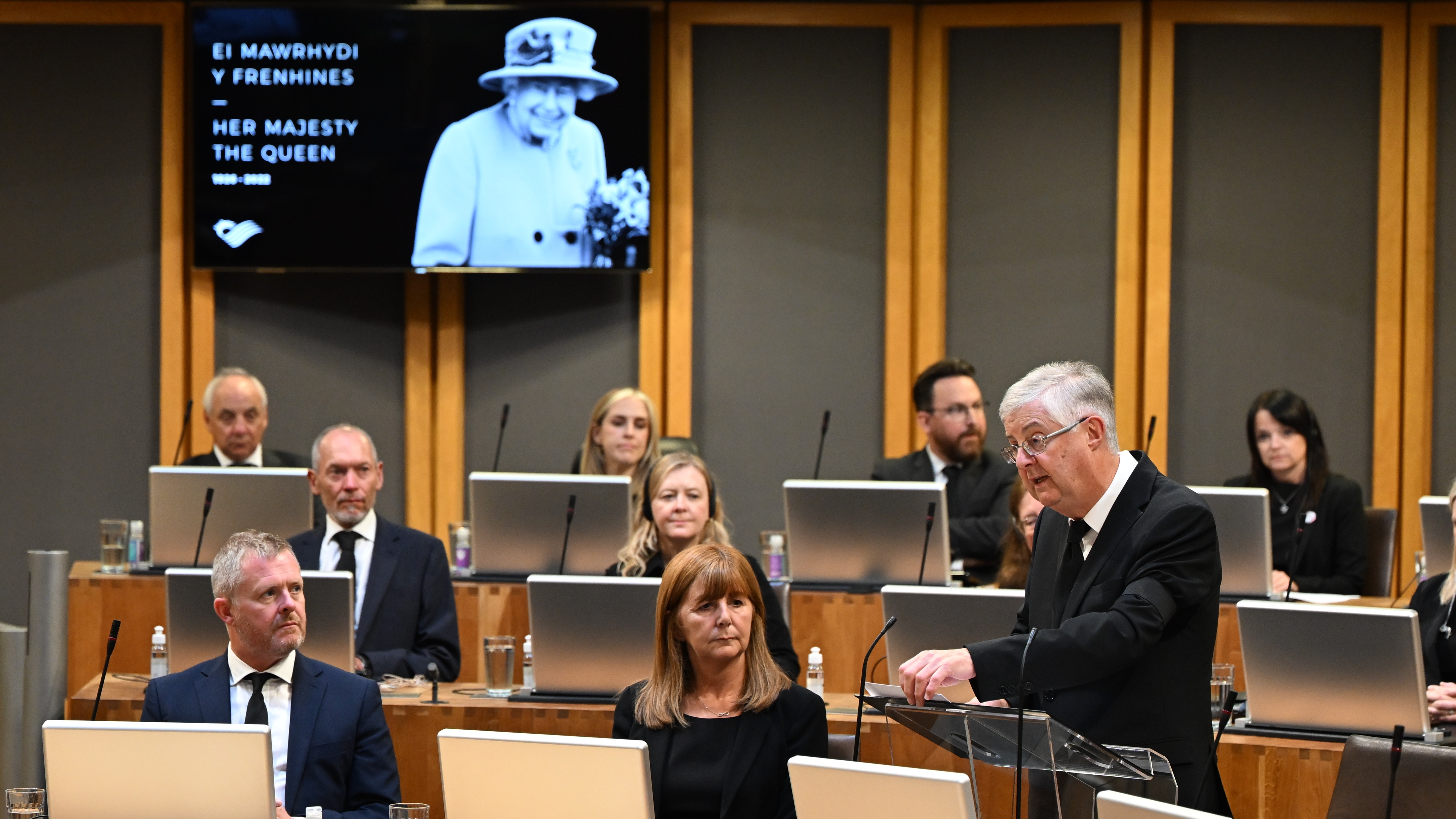 First Minister Mark Drakeford Leads Senedd Tributes To The Queen | ITV ...