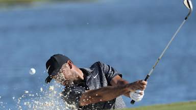 How will the new golf ball rule affect the game for pros and amateurs?