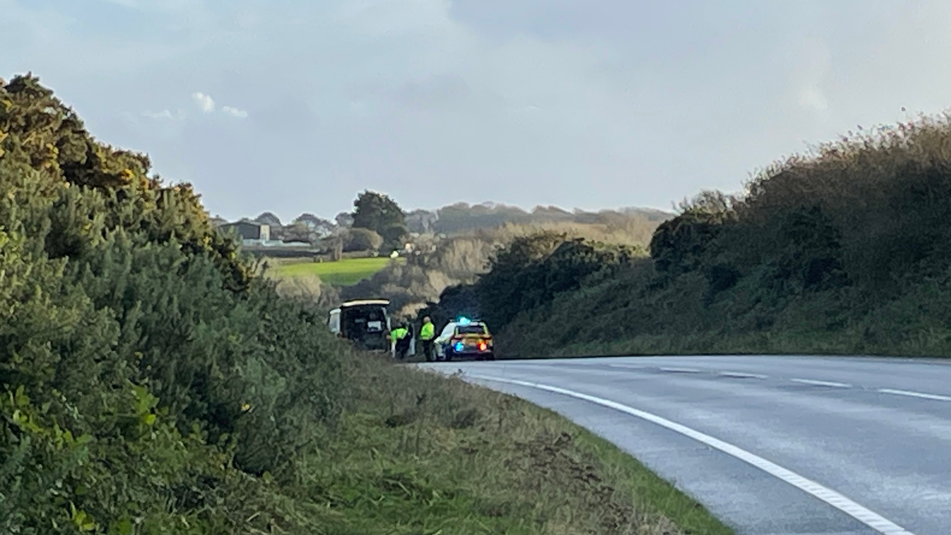 Cornwall crash leaves road closed and number of people injured