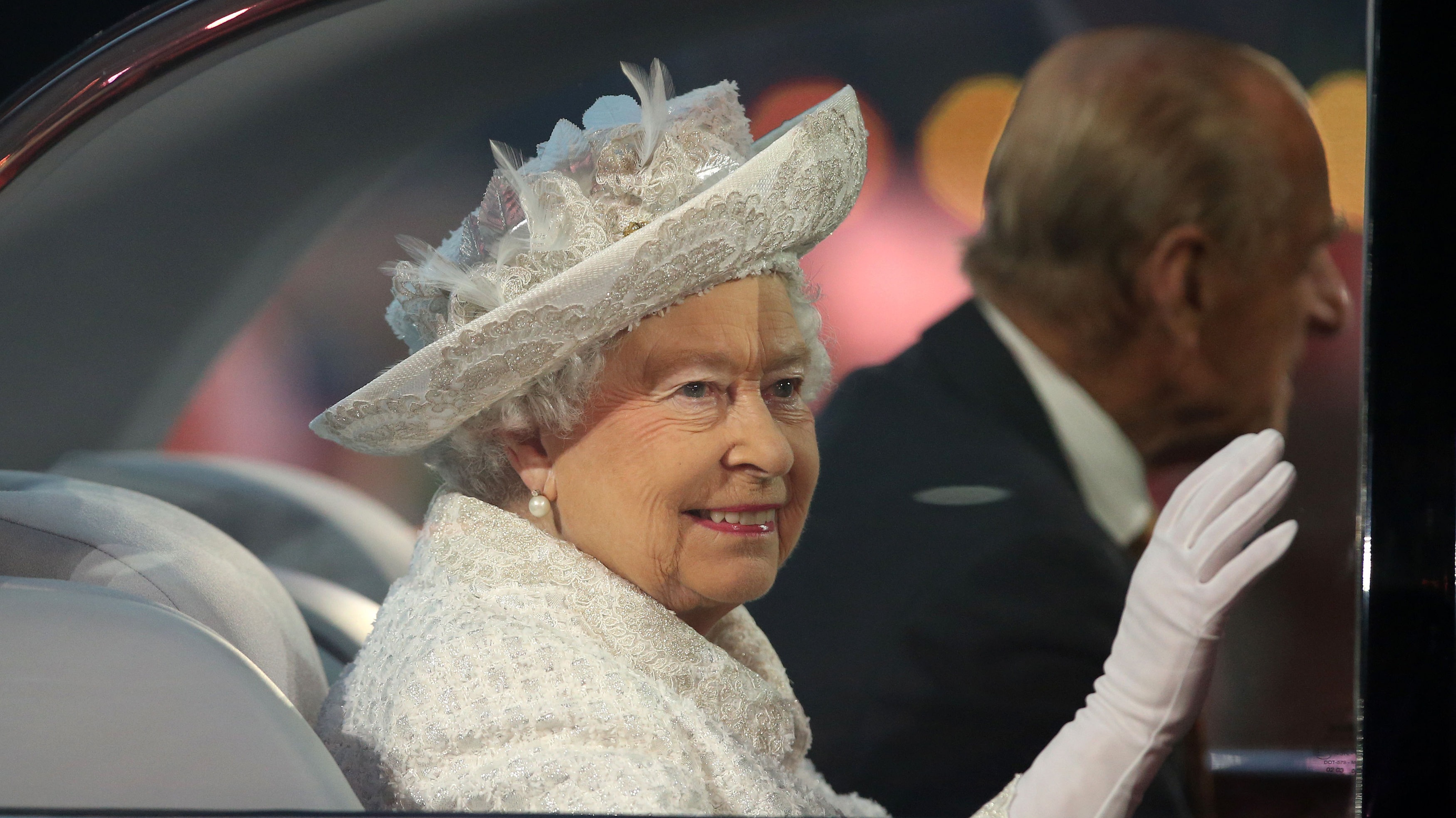 Queen set to longest reigning British monarch ITV News