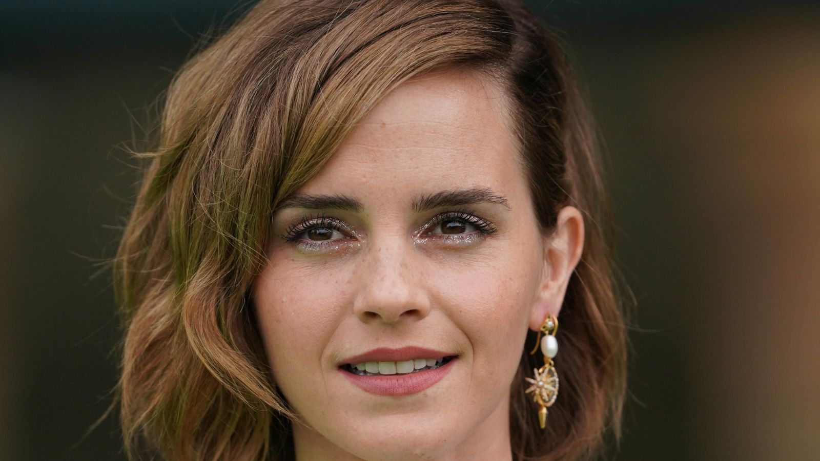 Harry Potter actress Emma Watson to return to study at Oxford University 10  years after first degree | ITV News Meridian