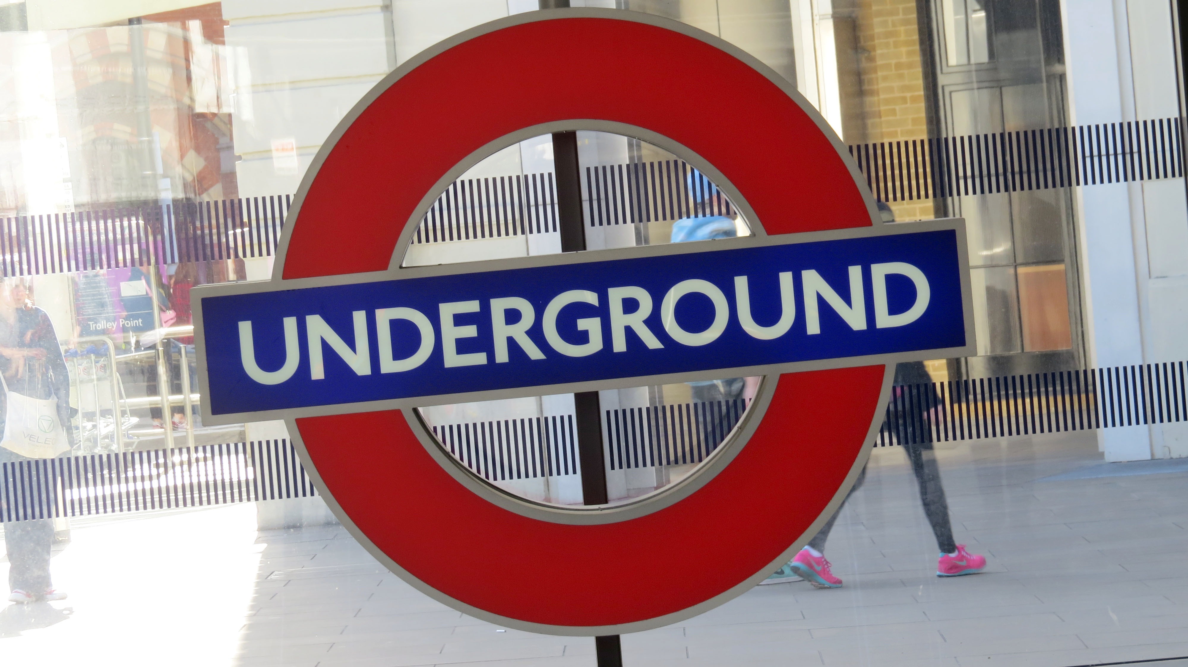 london-s-first-24-hour-tube-service-to-be-launched-in-less-than-a-year