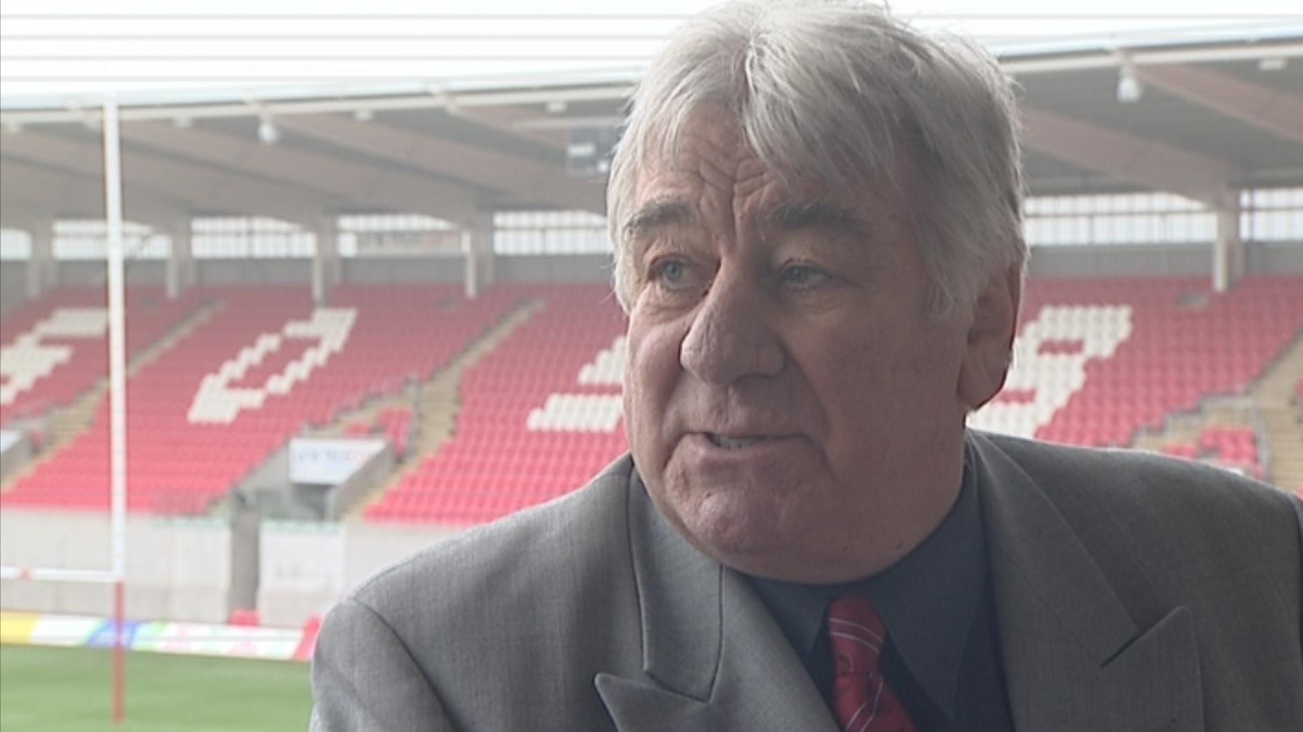 Tributes paid to Scarlets stalwart Gallacher | ITV News Wales