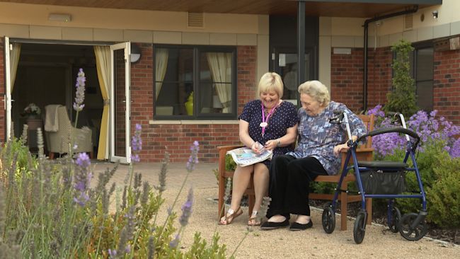 Carehome staff told to get the vax or face the axe
