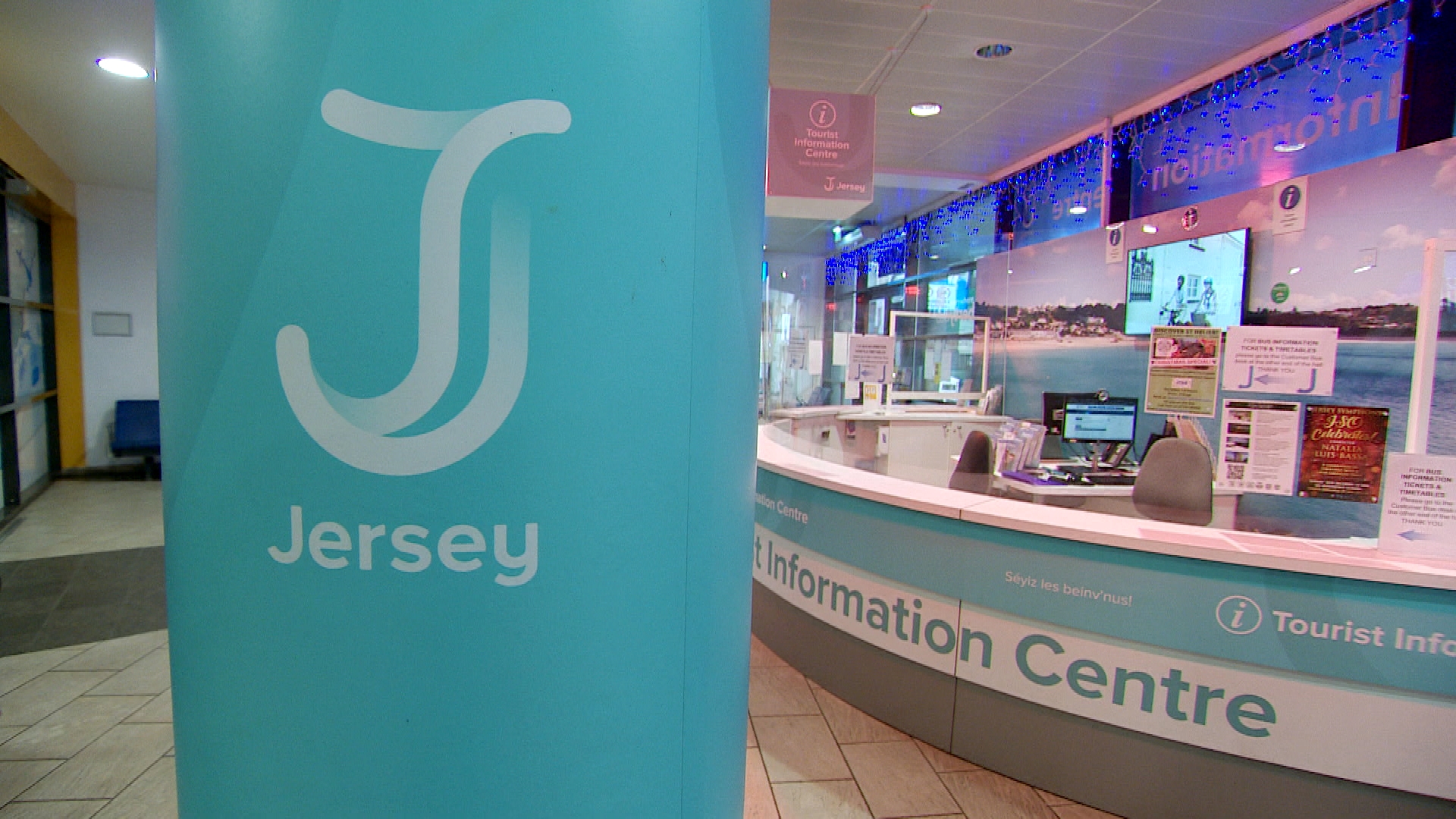 Op de kop van Laboratorium knecht Visit Jersey to close Tourist Information Centre in favour of online and  phone help | ITV News Channel