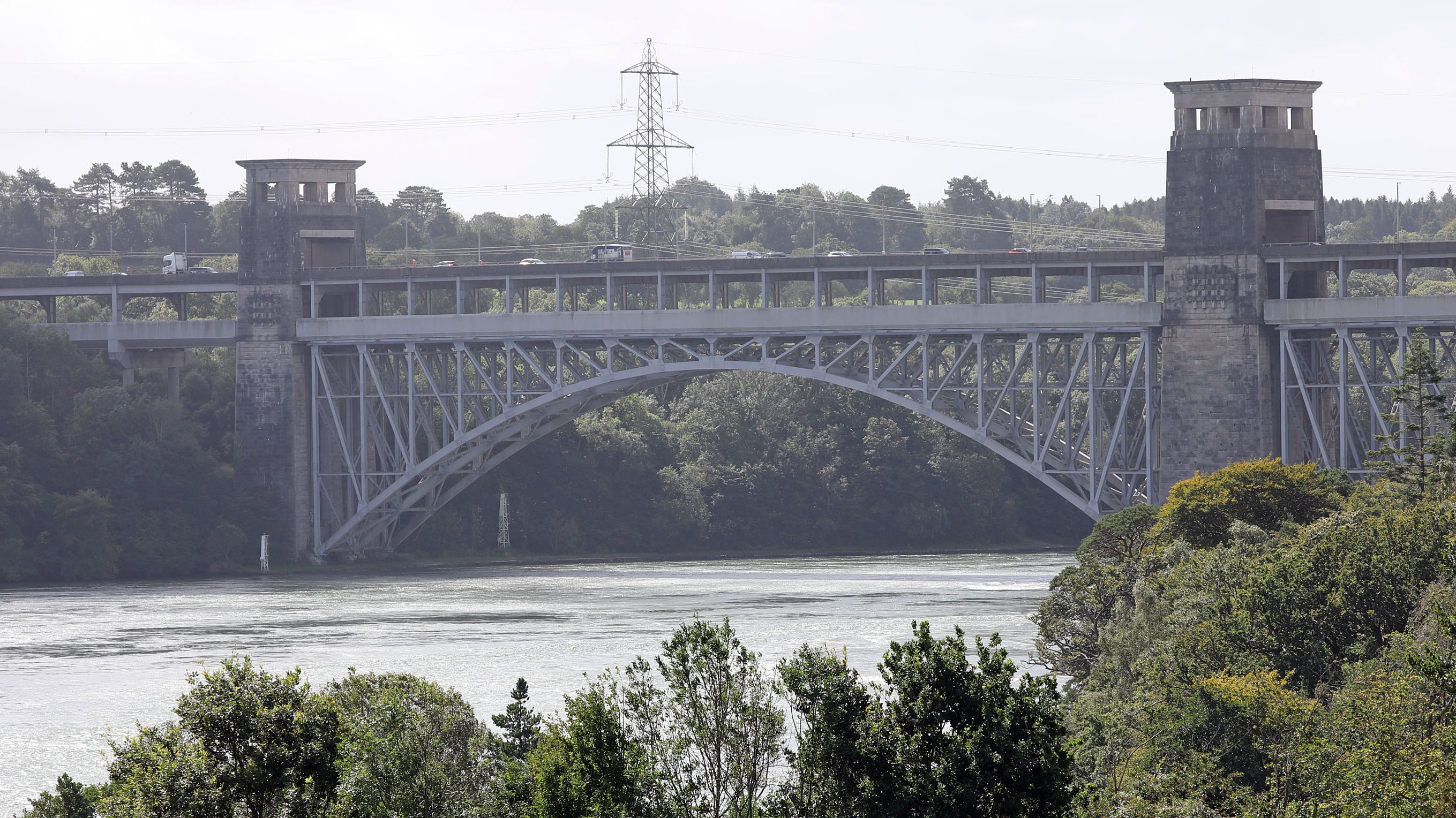 Britannia Bridge Strong winds could restrict use of only bridge