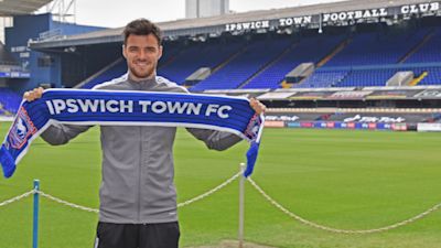 Scott Fraser has signed for Ipswich Town.