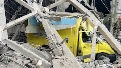 Missiles have destroyed the first ambulance donated by Warwickshire’s Ambulance Aid in Ukraine. They have sent Ukraine five ambulances and one SUV so far.