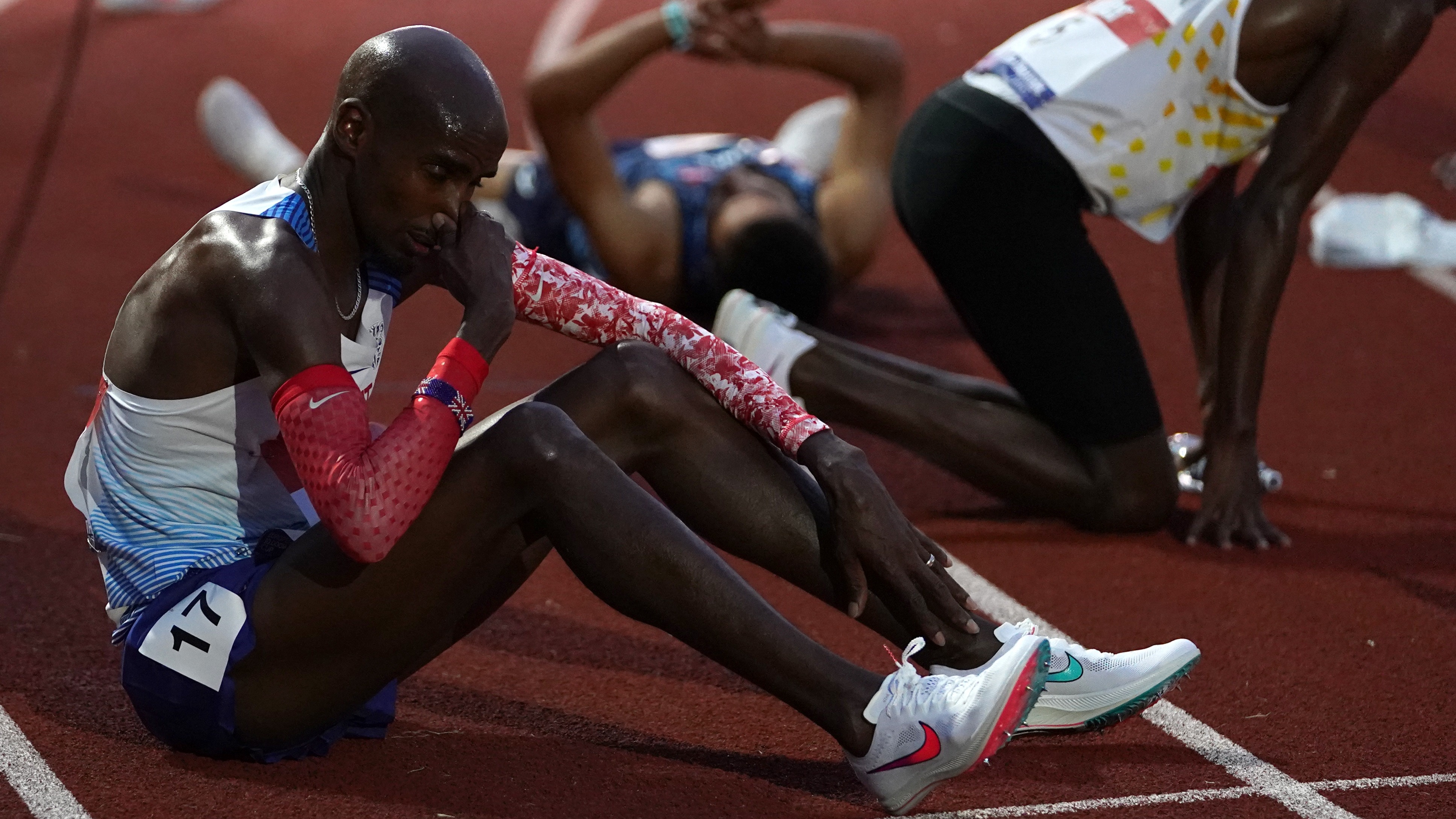 Sir Mo Farah's Olympic hopes hang in the balance after 10,000m defeat