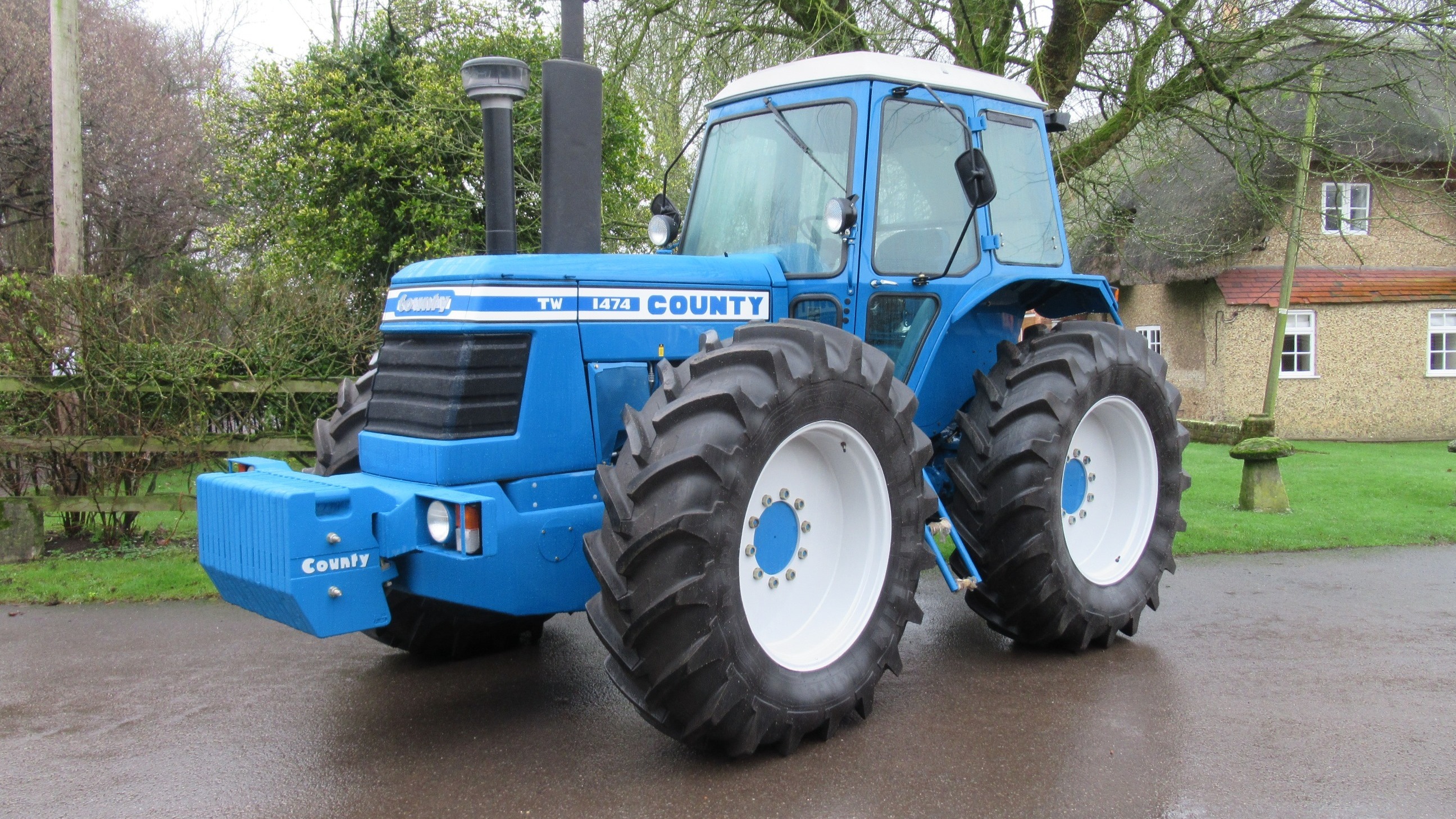 Handbuilt TAB County 1474 Shortnose Tractor Conversion 1:32 Scratchbuilt WOW 