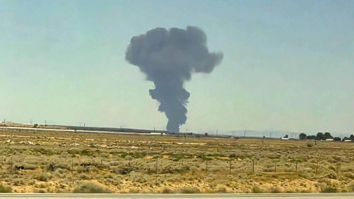 Eight dead in B-52 bomber crash at US Air Force base in California