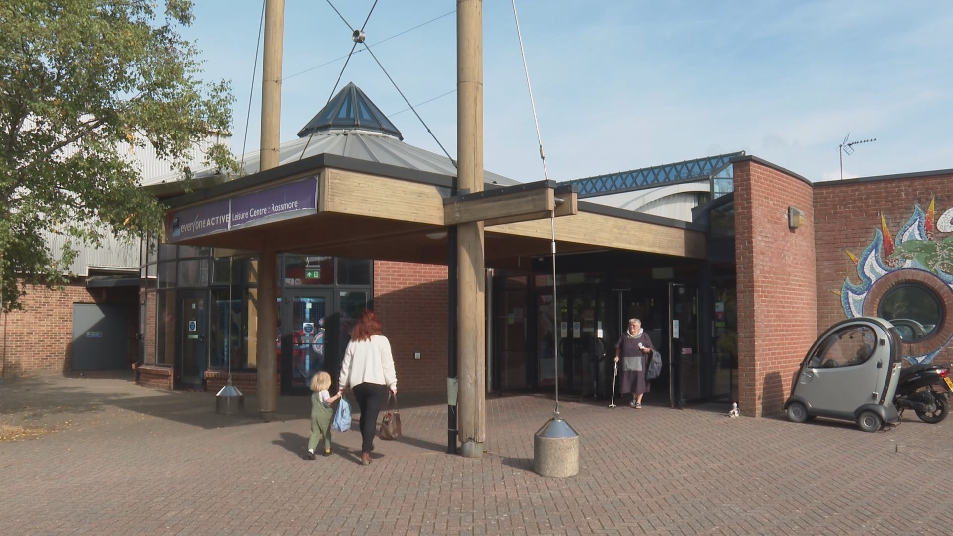 Poole leisure centre will transform into warm bank to help people