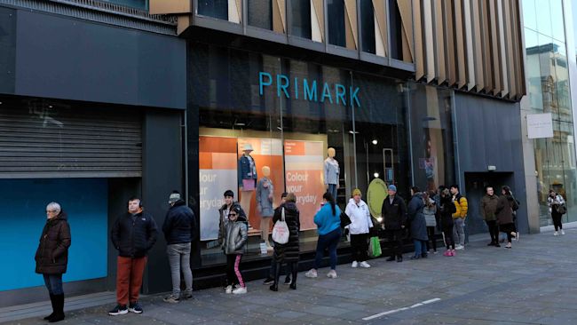 Primark Queue Management ITV News : The Latest Primark News