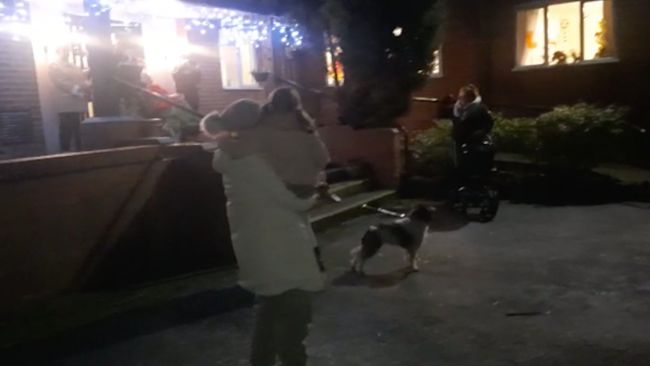 Care home residents serenaded by locals in Nottingham on Christmas Eve