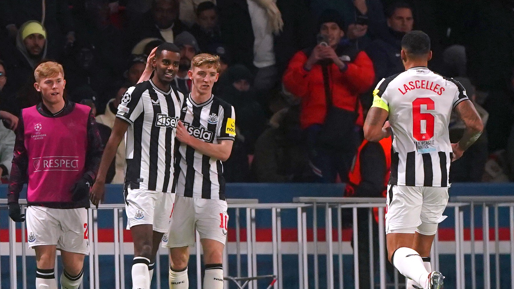 Eddie Howe Unhappy with Late Penalty Decision in PSG vs Newcastle Clash 