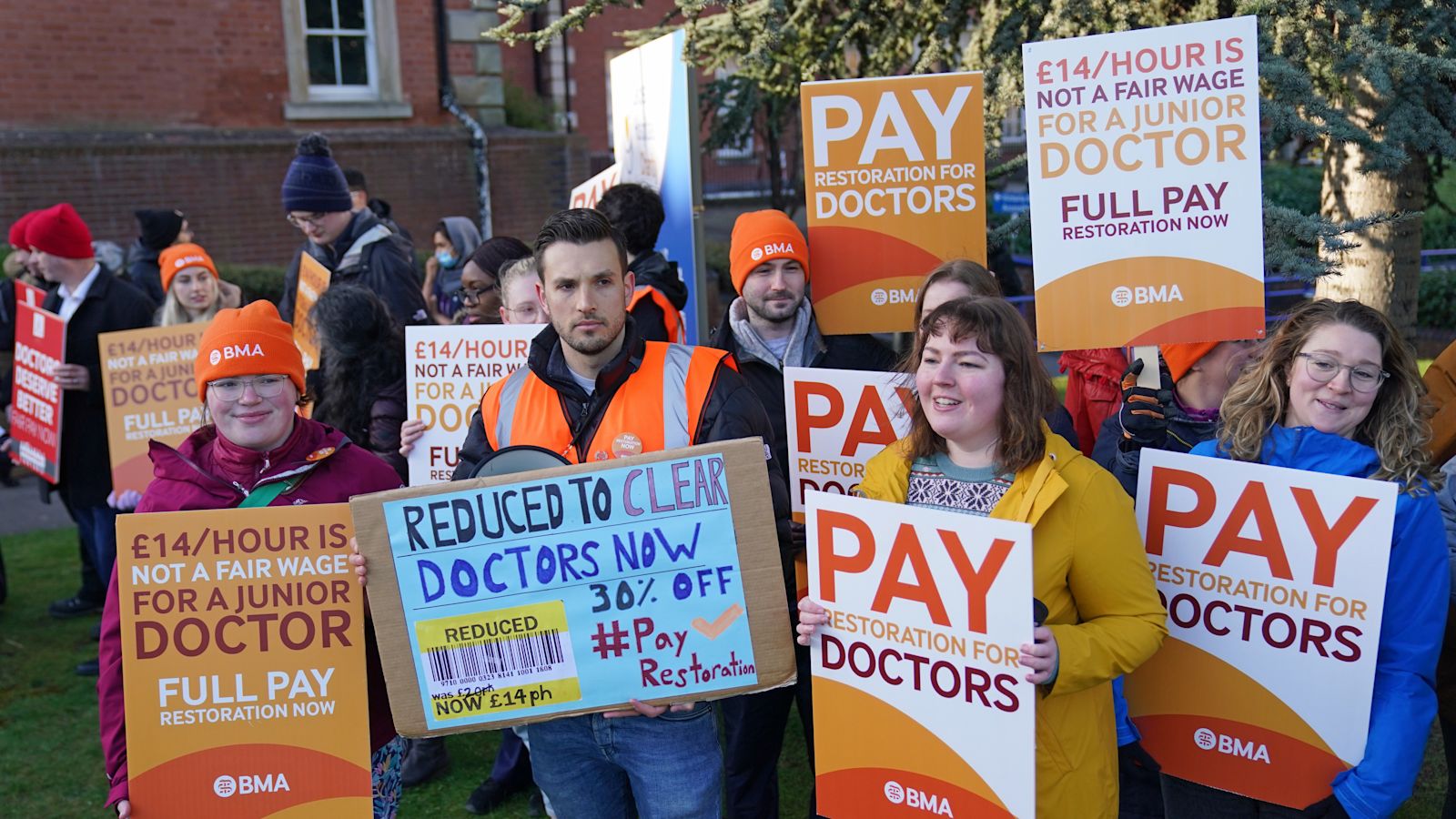 NHS bereitet sich auf Streik der jungen Ärzte vor