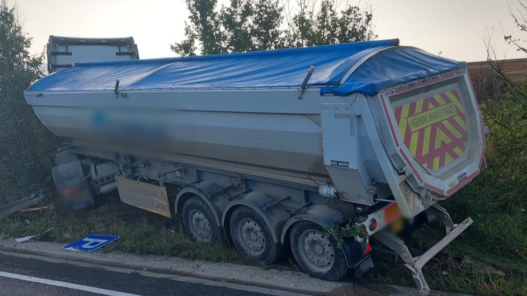 A34 closed due to accident in Oxfordshire ITV News Meridian