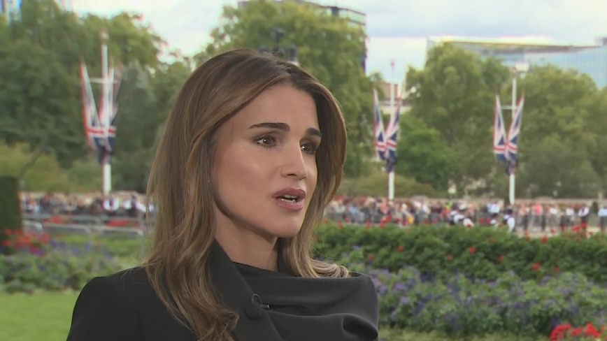 Queen Rania Of Jordan Says Elizabeth Ii Was The Queen Of The World Itv News