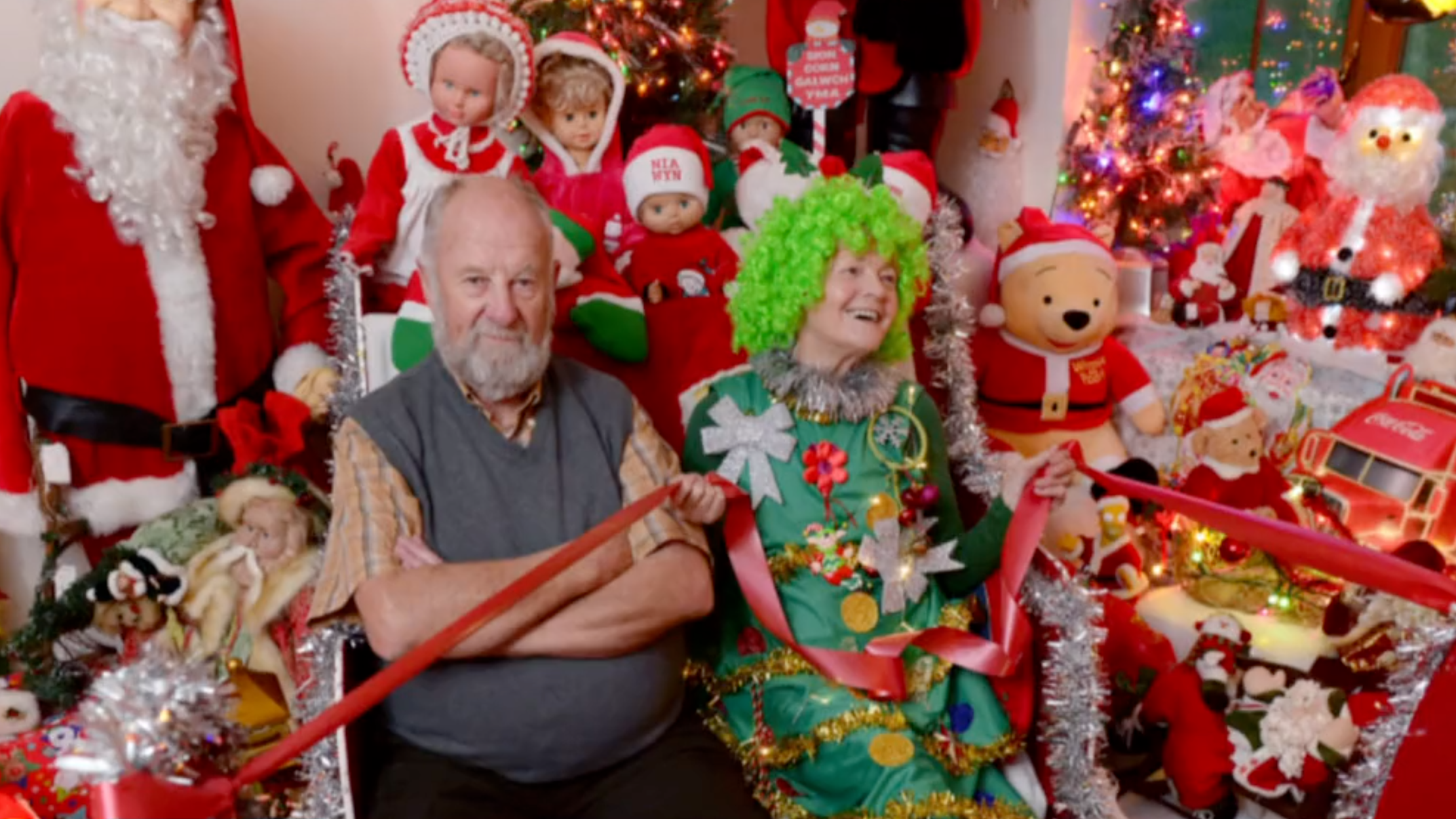 Betty Phillips 2022 Christmas Tree Meet Wales' Mrs Christmas Who Starts Decorating In September | Itv News  Wales