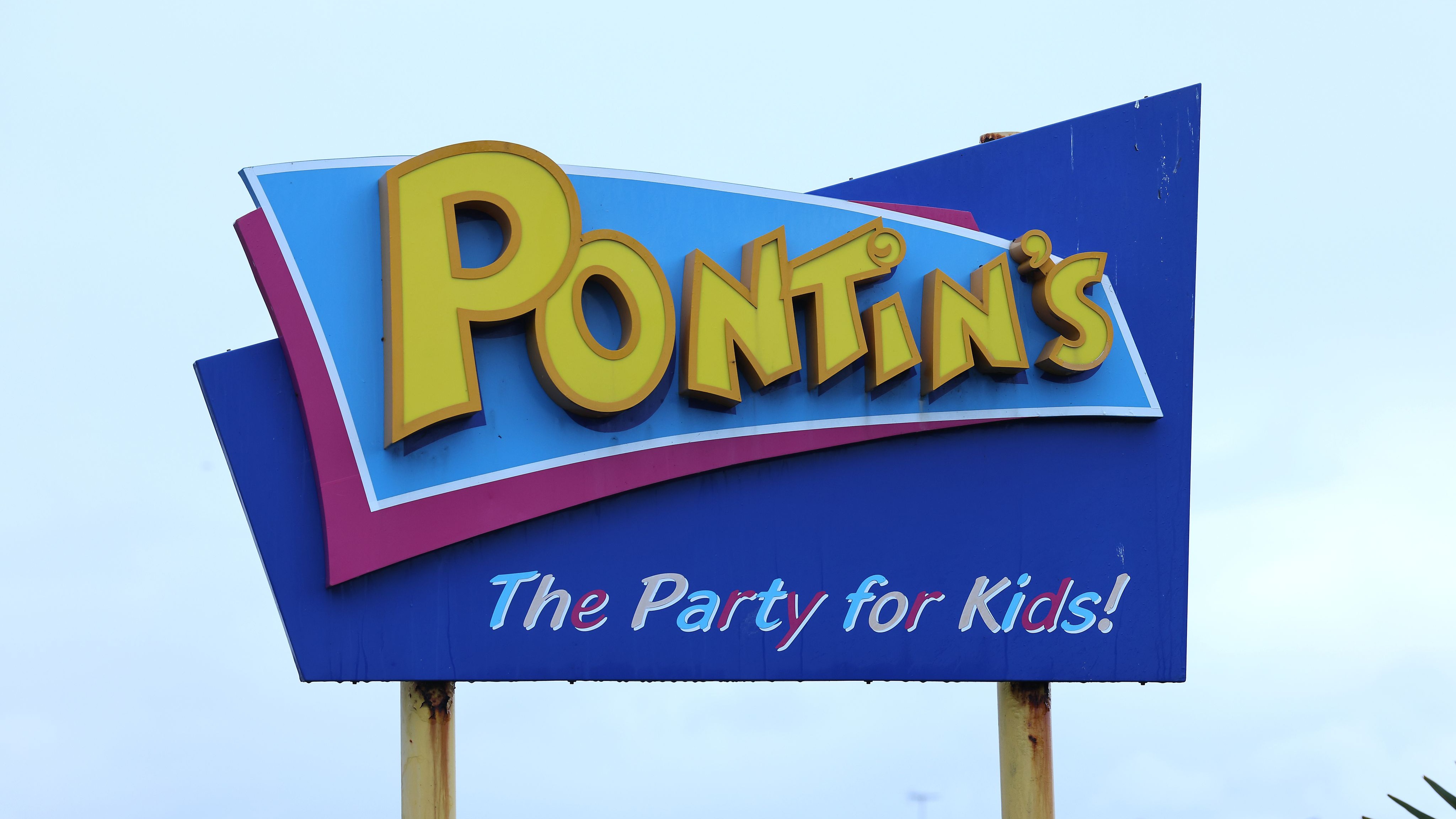 Pontins drew up blacklist which saw guests with Irish surnames