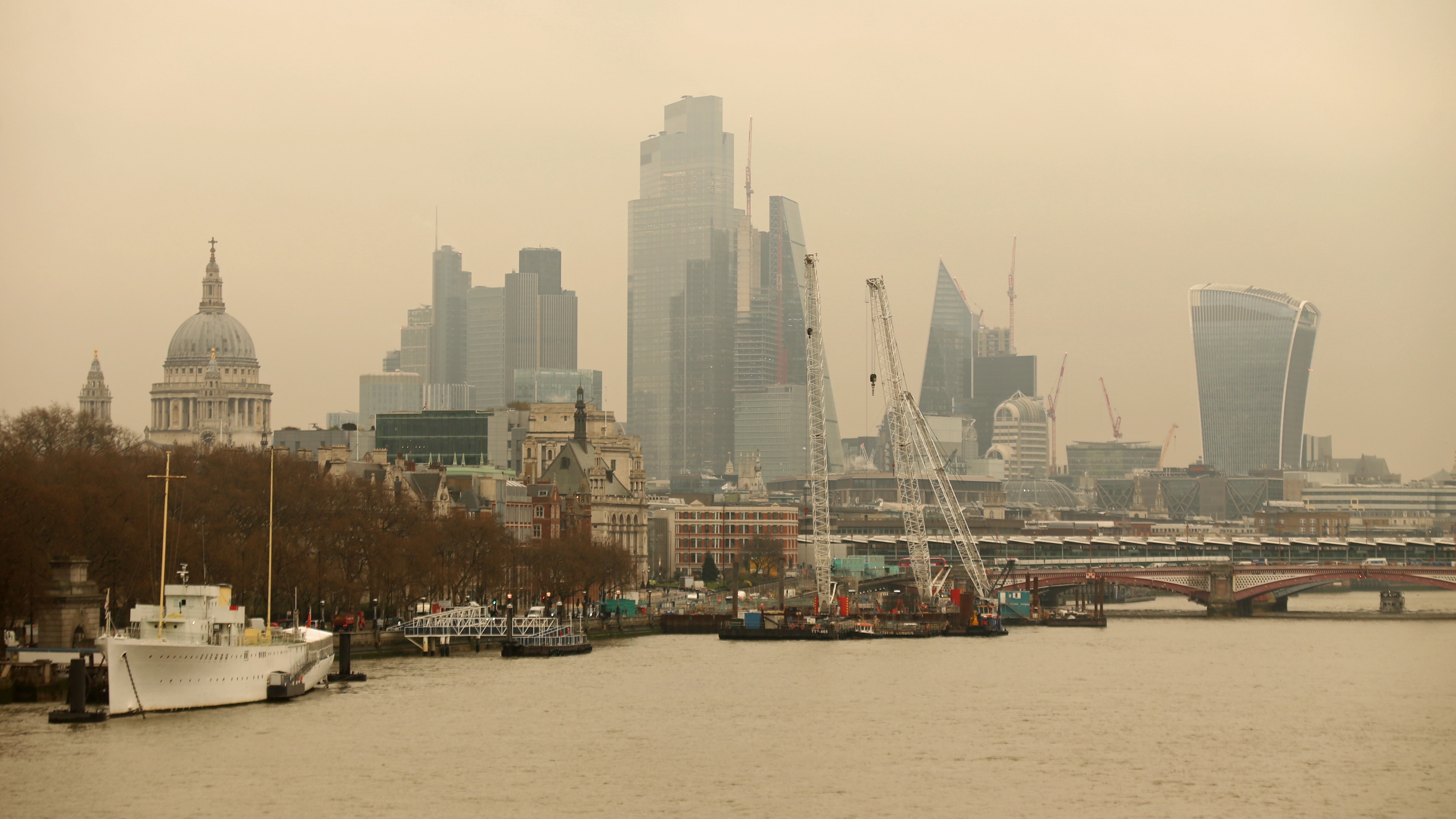 what-is-blood-rain-weather-forecasters-warn-thunderstorm-and-dust