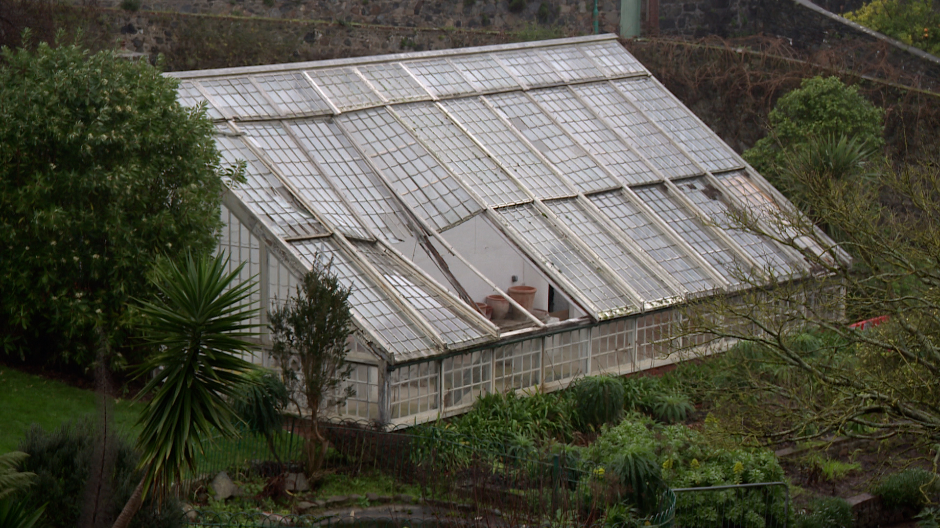 historic-guernsey-greenhouse-partially-collapses-after-falling-into