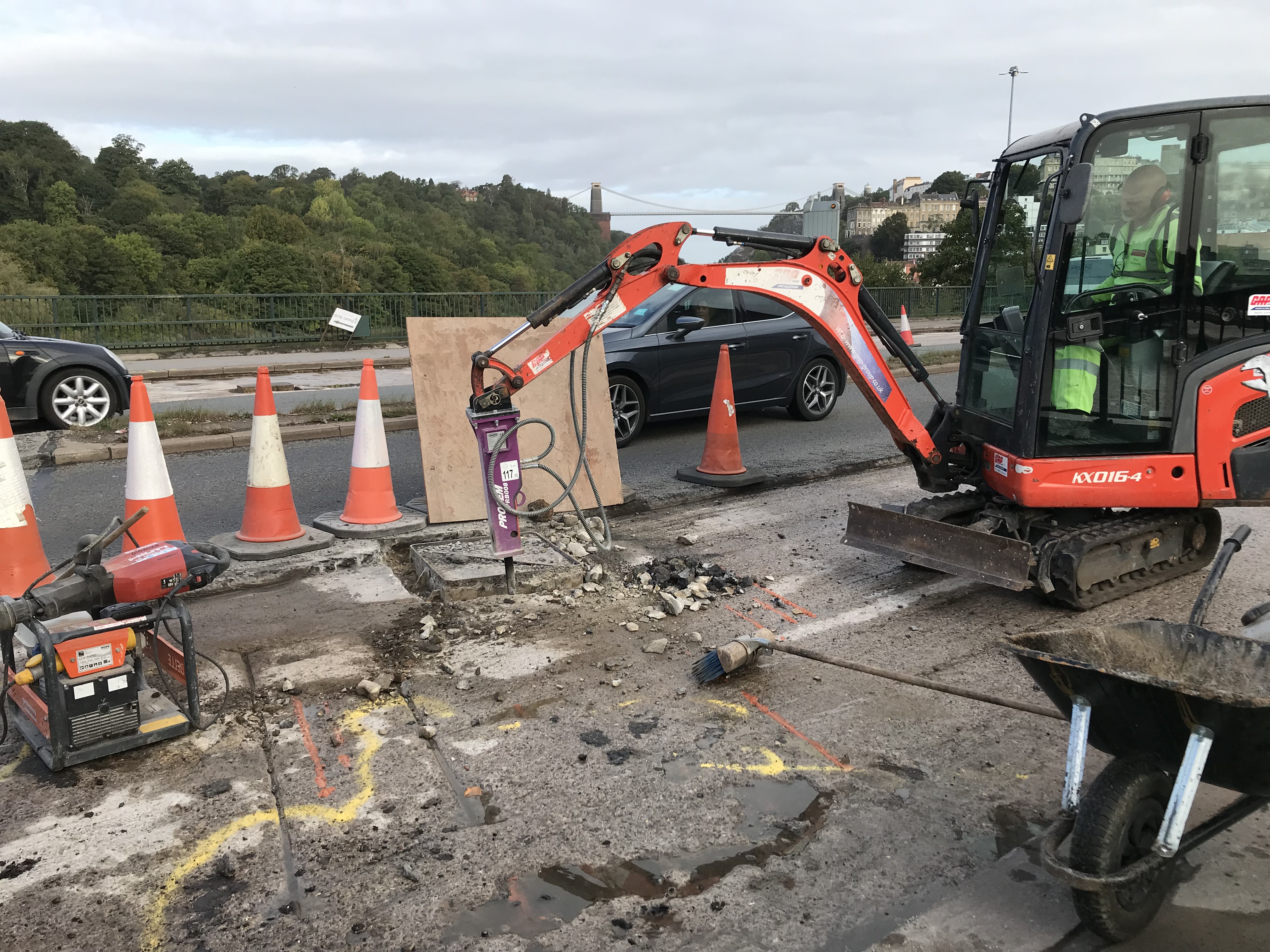 Roadworks spark traffic misery in Bristol and long First Bus