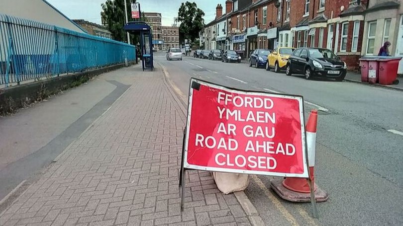 'Mystery' as Welsh language road sign appears in Coventry city centre ...