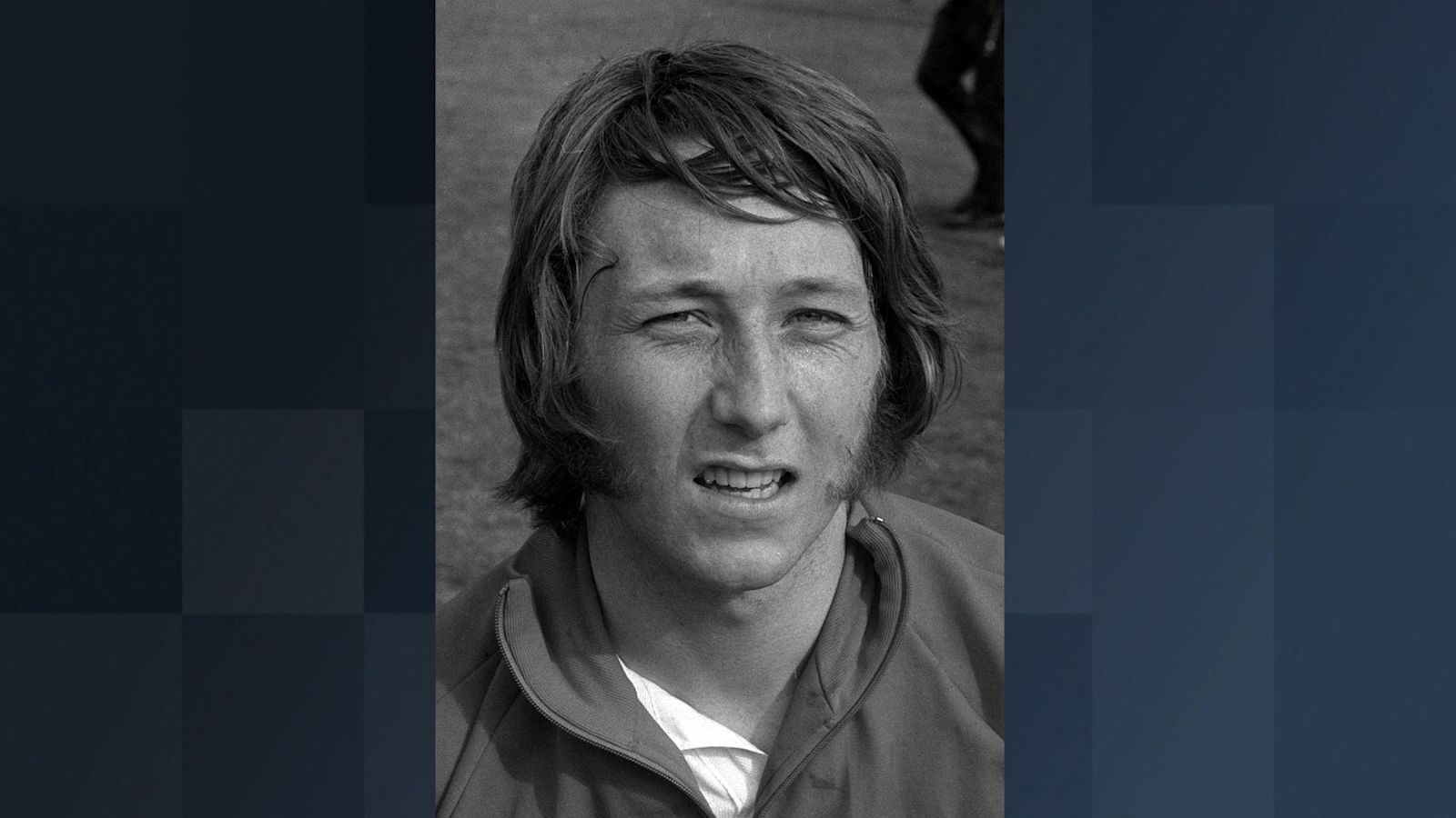 Tributes pour in after death of Welsh rugby legend JPR Williams aged 74 ...