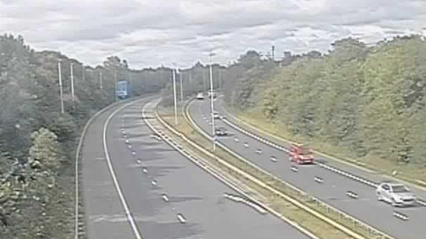 M621 partially closed near Leeds for bridge repairs after crash